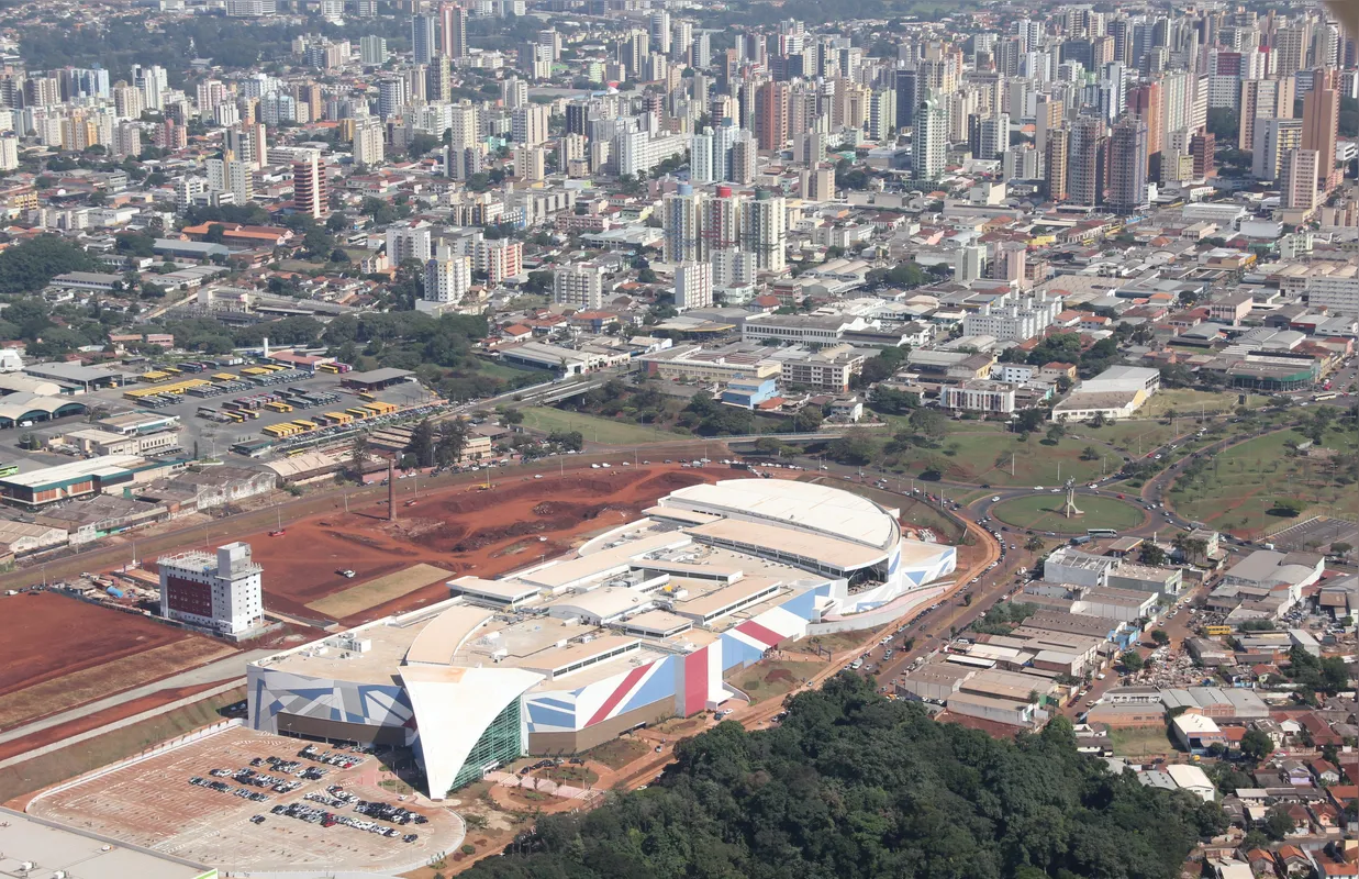 Complexo Marco Zero, em 2013, no final da obra do Shopping Boulevard