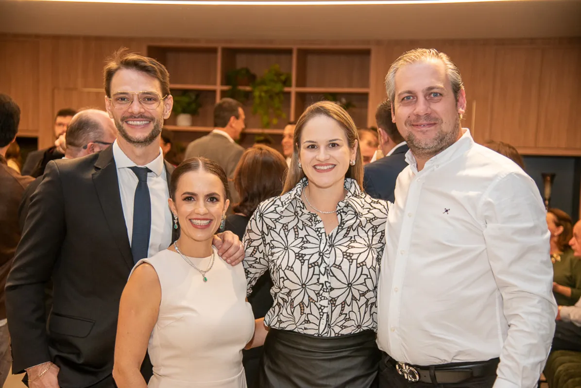 Fabricio Mardegan, Vanessa Rocha Mardegan, Caroline Bottazzari e Thiago Costa