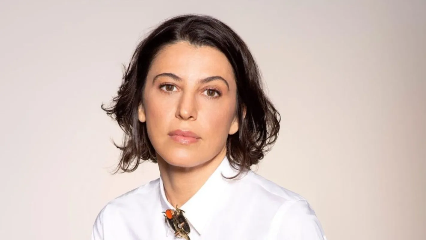 Giovana Madalosso: autora paranaense, colunista da Folha de S.Paulo, também fez carreira como roteirista