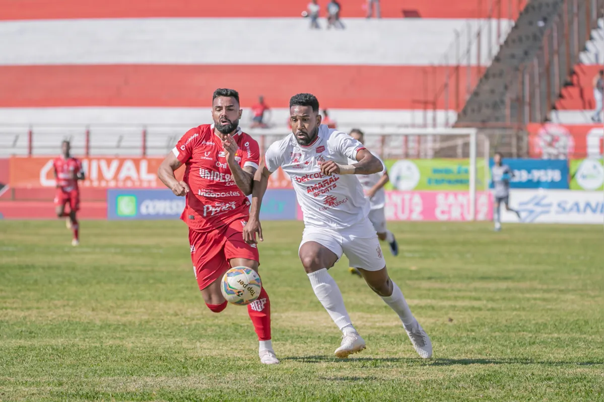 Paranavaí e Rio Branco fizeram jogo equilibrado na ida da semifinal no Waldemiro Wagner