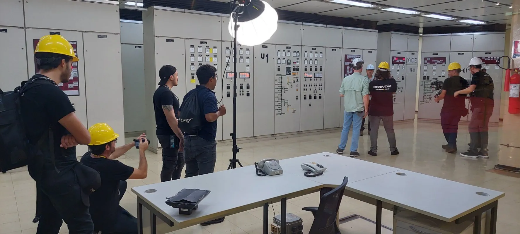 Filme resgata a história a partir da percepção das pessoas que construíram ou viram nascer a gigante de energia