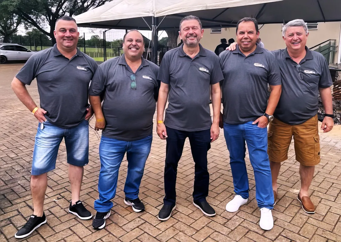 Os diretores do SESCAP-LDR, Antônio Ribeiro; Aparecido Oliveira; Nelson Barizon; Euclides Nandes Correia; e Wilian Gimenez.