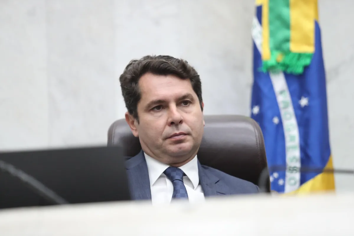 Ao contrário do avó Aníbal Khury, o deputado estadual Alexandre Curi (PSD) almeja chegar ao governo do Estado