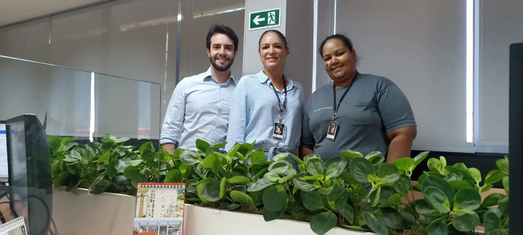 Rodolfo, Luciana e Camila, funcionários da Plaenge, onde alguns começaram como estagiários e se mantêm na empresa há mais de dez anos