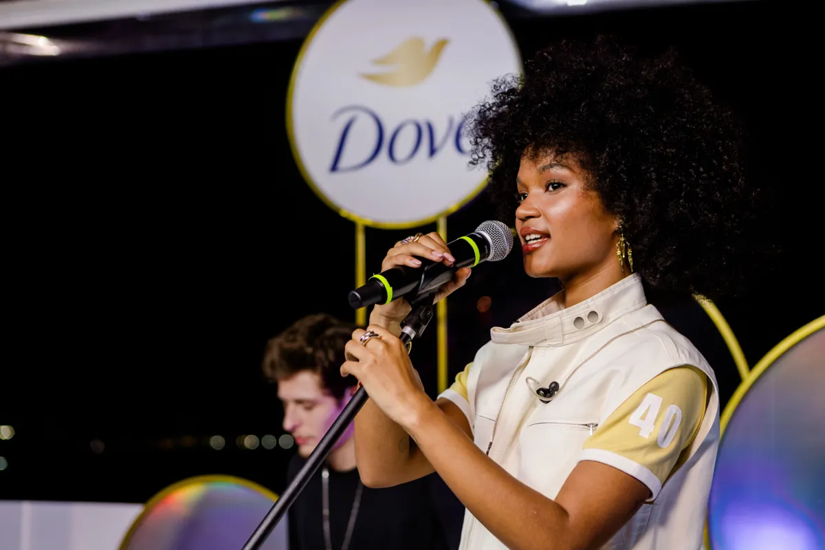 Agnes Nunes levou seu talento ao evento, com pocket show exclusivo