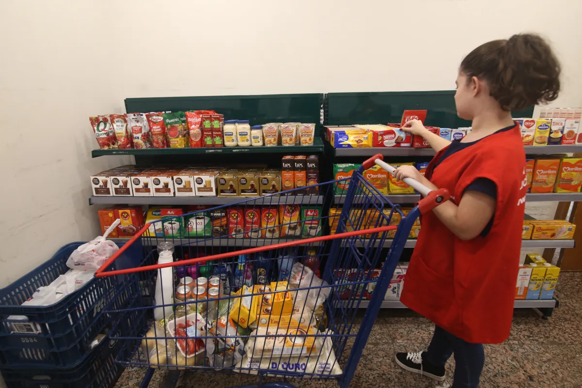 Imagem ilustrativa da imagem Supermercados do Paraná mantêm alta no delivery mesmo após pandemia