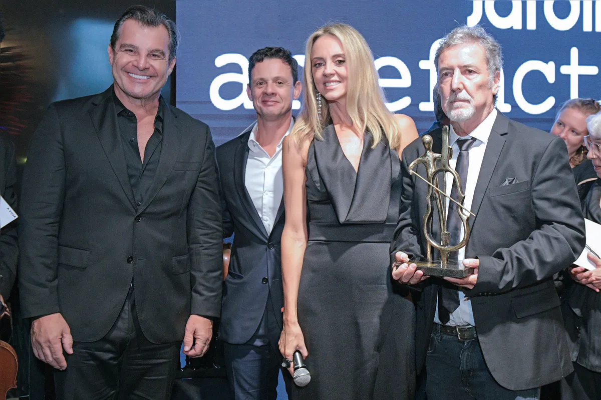Paulo Bacchi, Leonardo e Vanessa Pissetti e Hélio Brandão