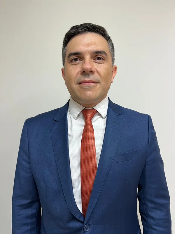 Eder  Alexandre Pires