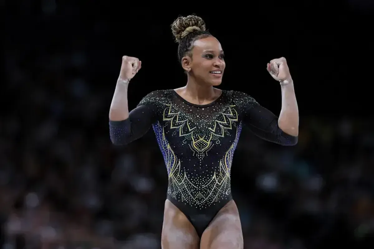 Rebeca Andrade, destaque do Brasil no primeiro dia de provas da ginástica