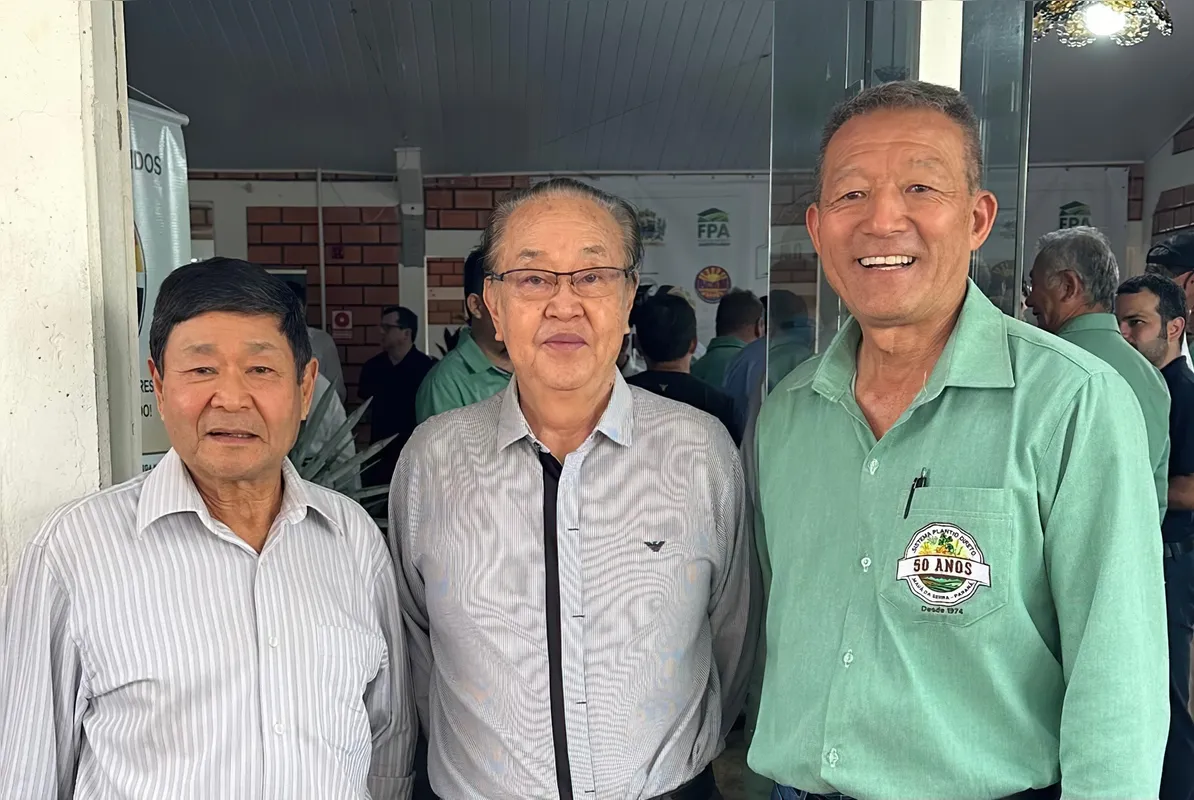José Yamanaka -pioneiro no Plantio Direto, Ywao Miyamoto – proprietário da Sementes Mauá e Ademar Uemura – pioneiro no Plantio Direto