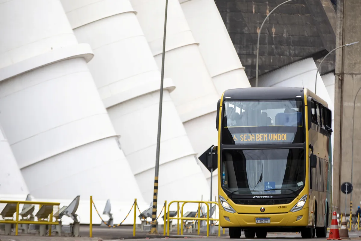 Mais de 300 mil pessoas usaram o tour de ônibus, de aproximadamente 1h10 de duração