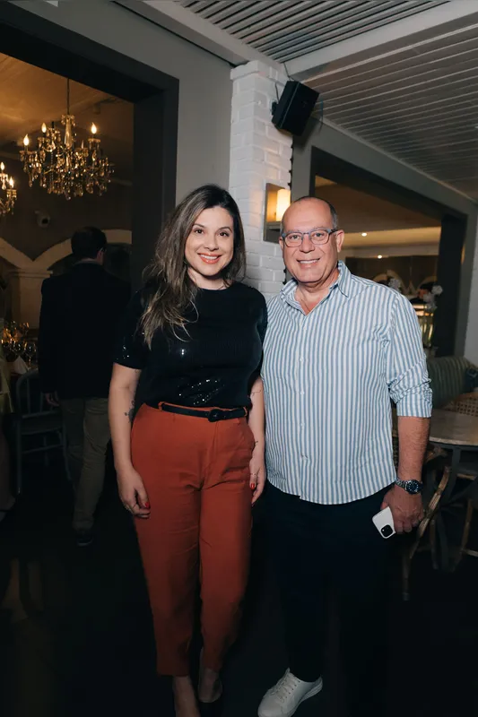 Nicolás Mejía e Ana Maziero