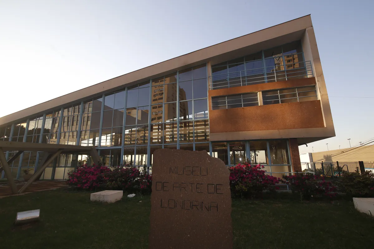 Para retomar as obras do Museu de Artes de Londrina (MAL) foram obtidos recursos da lei federal Aldir Blanc na gestão passada, o que estão licitando agora é produto desse encaminhamento
