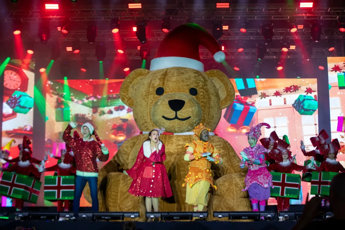 Imagem ilustrativa da imagem 'Uma Noite Antes do Natal' encanta o público no Gramadão