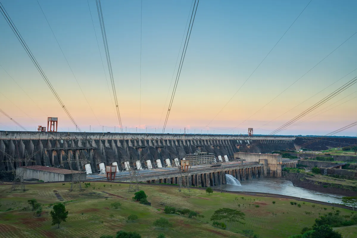 Imagem ilustrativa da imagem Usina de Itaipu fecha 2024 com produção de 67 milhões de MWh