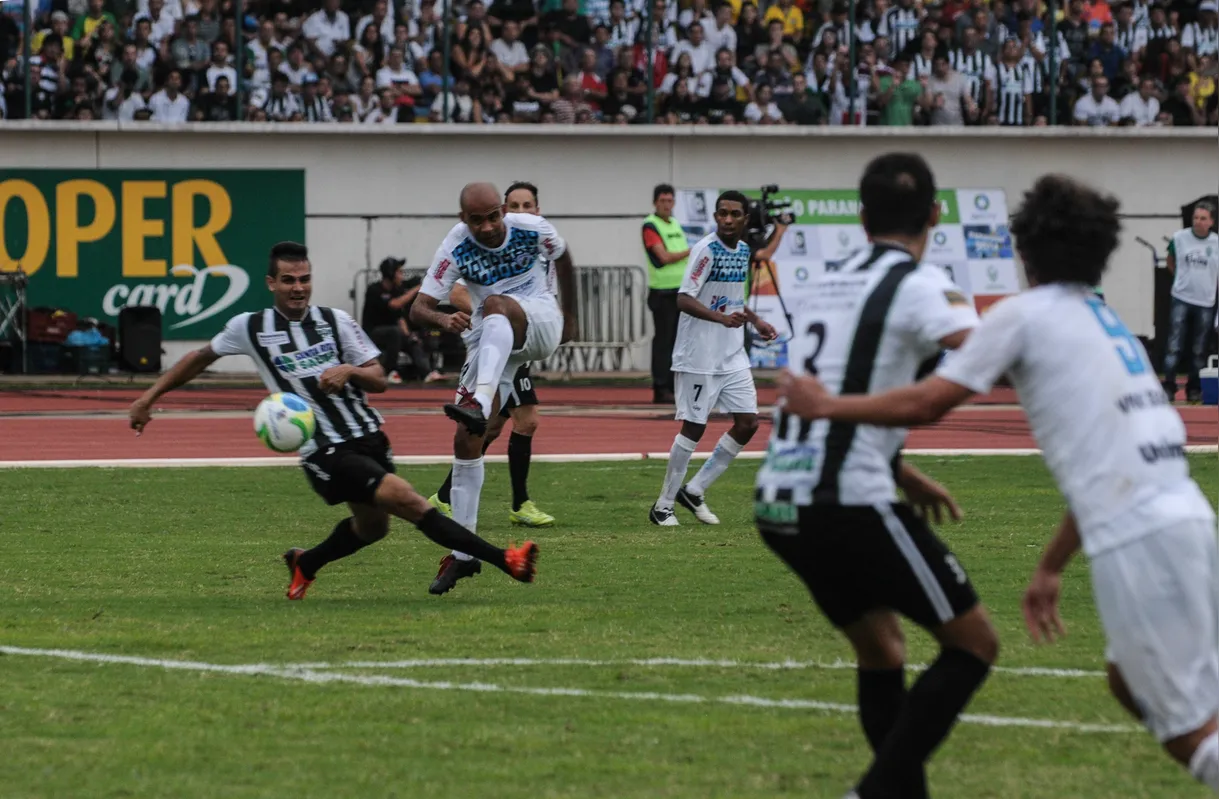 Final de 2014 entre Londrina e o Maringá FC, vencida pelo Tubarão