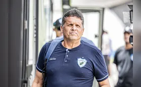 LEC tem até sexta para inscrever centroavante