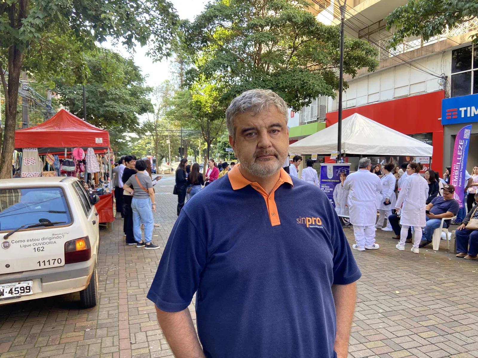 Luiz Fernando Cunha, diretor do Sinpro