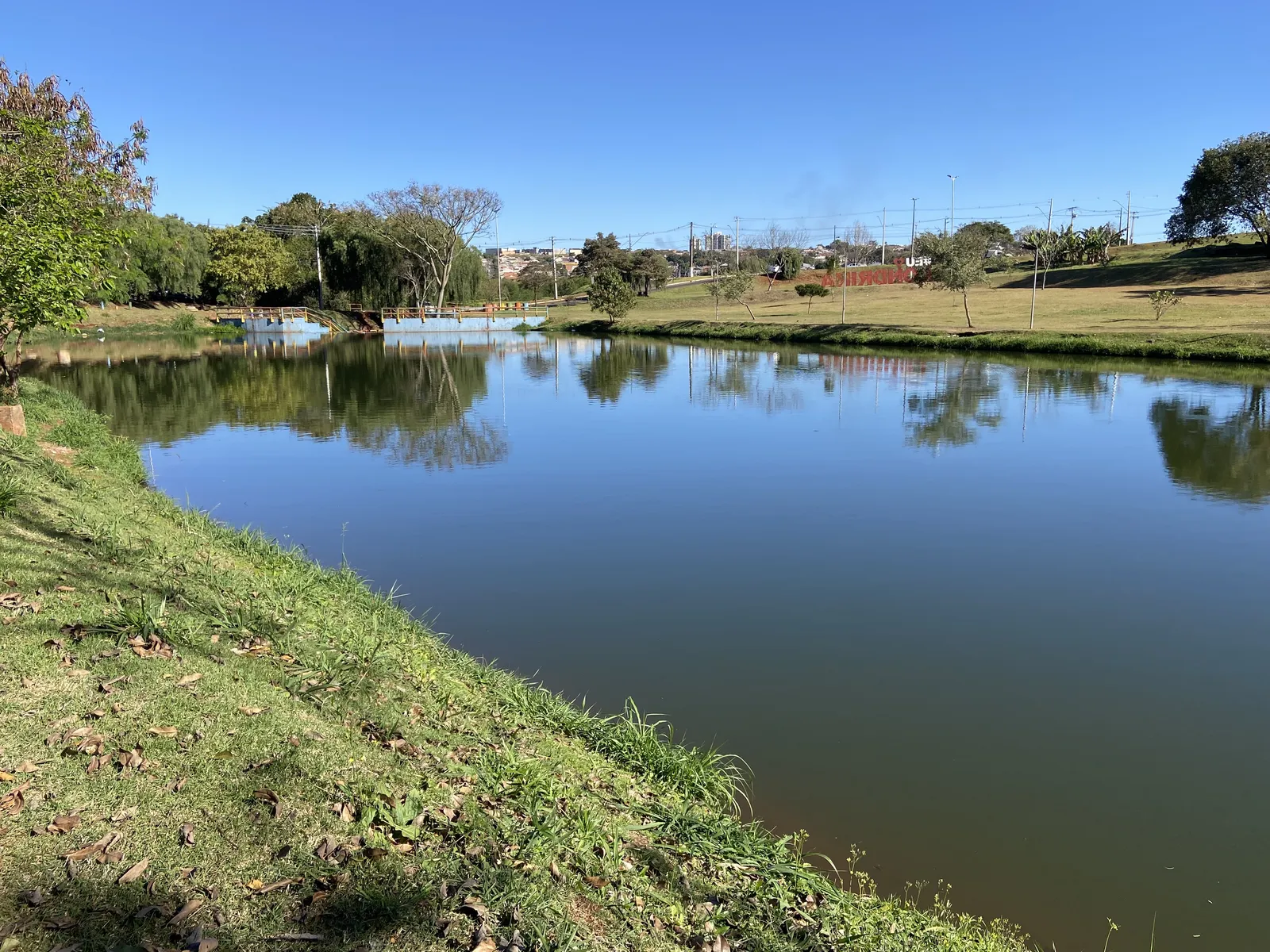 O Lago Cabrinha, na zona norte de Londrina