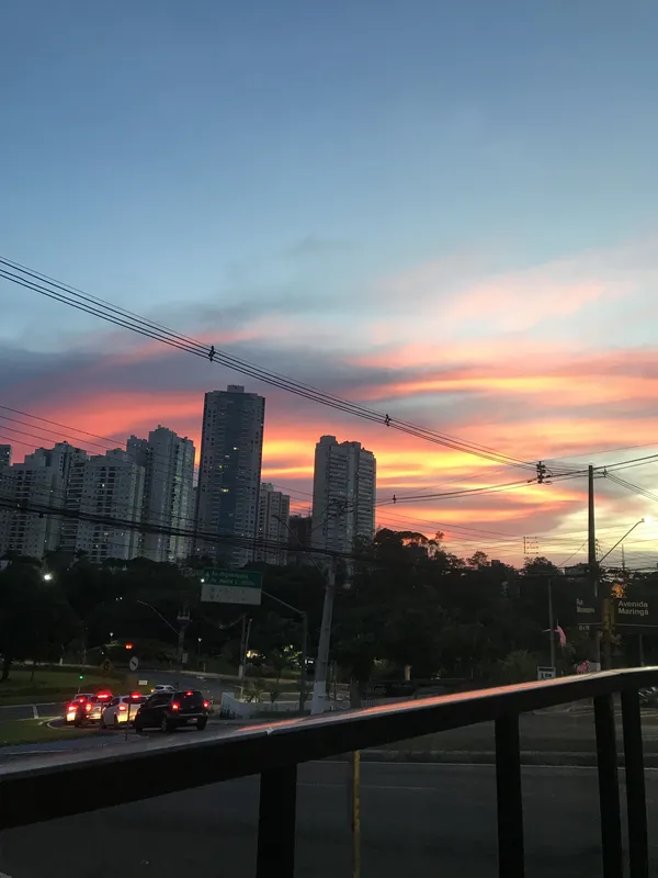 Imagem ilustrativa da imagem A CIDADE FALA