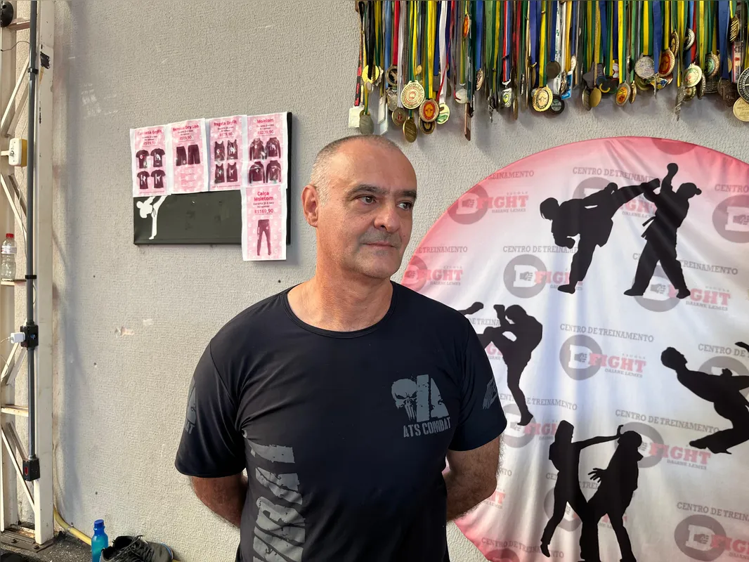 Mestre Ricardo Arienti: instrutor do curso gratuito, que teve 23 participantes, explicou como as mulheres devem agir em caso de risco