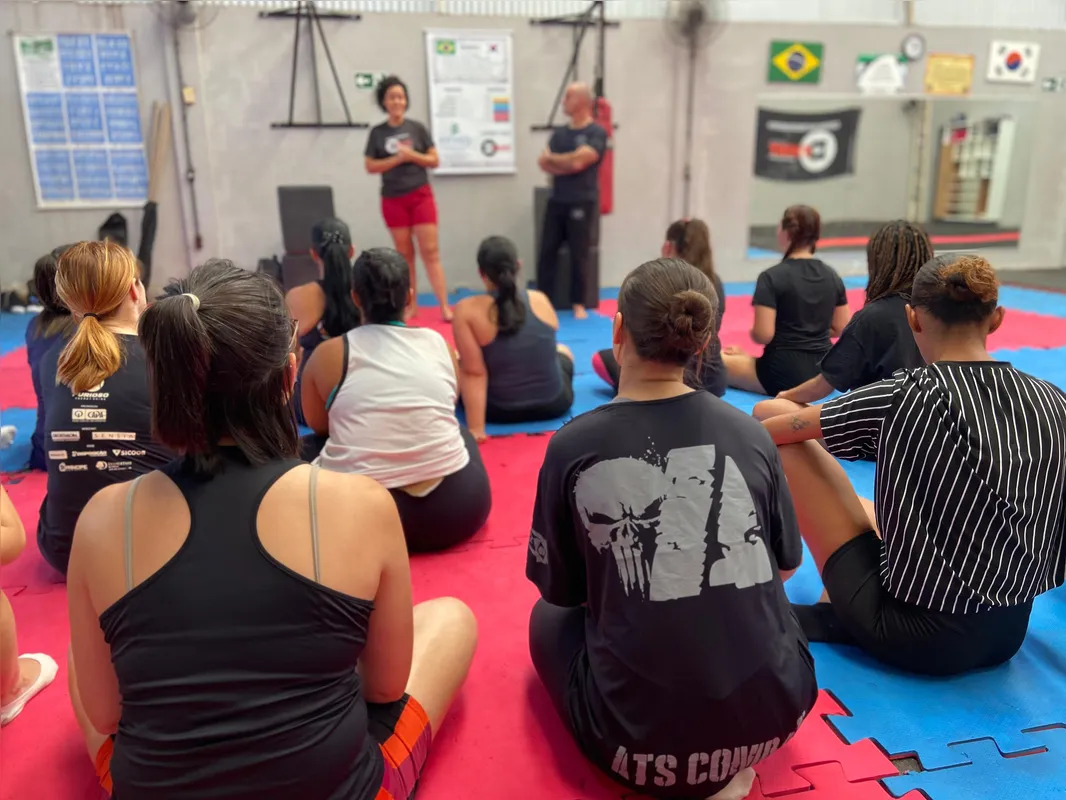 Imagem ilustrativa da imagem Academia promove workshop de defesa pessoal para mulheres