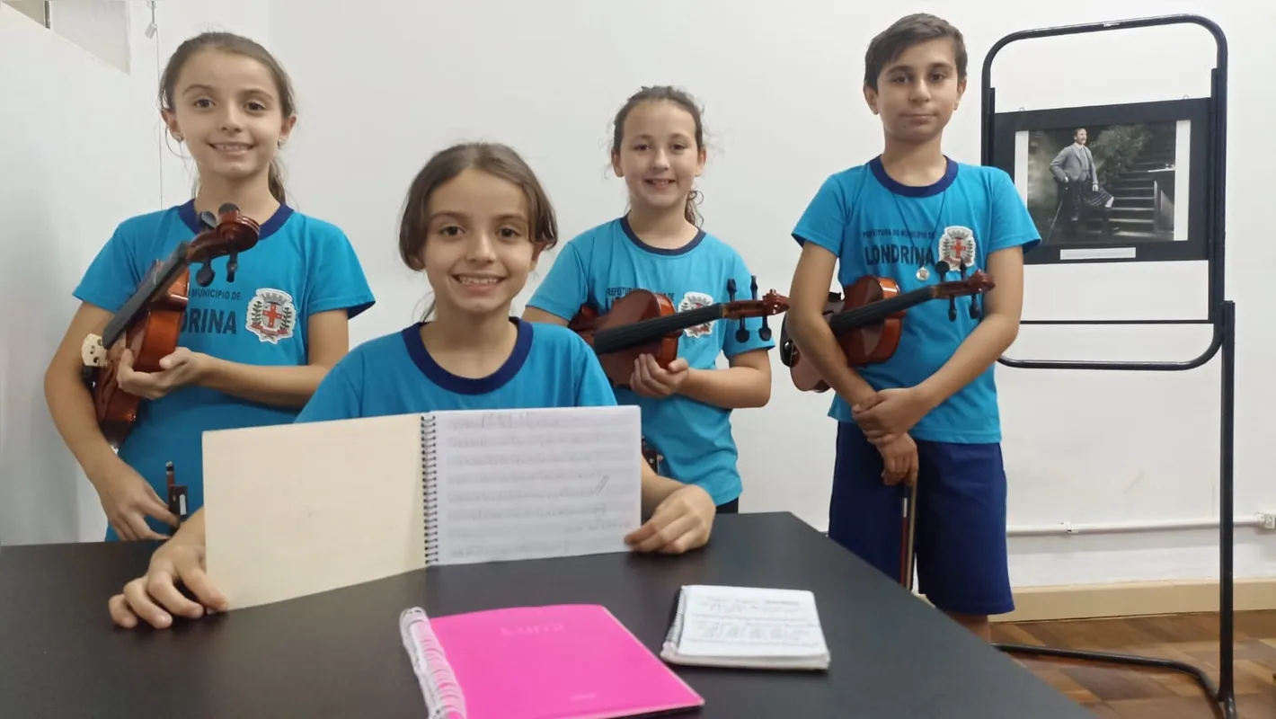 Imagem ilustrativa da imagem Alunos da rede municipal assistem a dueto internacional