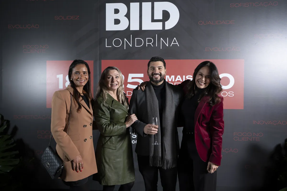 Cintia Teixeira, Cleo Oliveira, Vitor Rodrigo e Patricia Hemerly