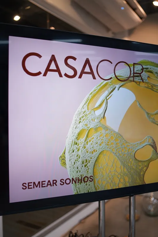 Pedro Ariel Santana, curador nacional da CasaCor, que apresentou o tema deste ano, “Semear Sonhos”
