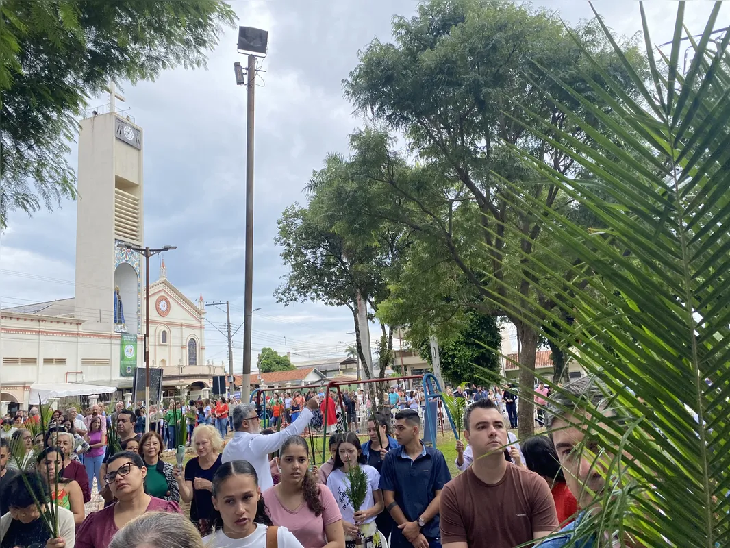 Imagem ilustrativa da imagem Celebração do Domingo de Ramos abre a Semana Santa