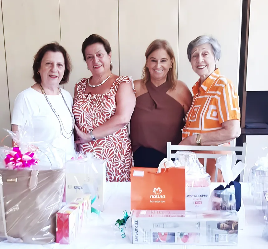 Marinilce Ferreira, Selma Nogami, Felicia Watanabe e a presidente da ASRL, Elvira Garuti