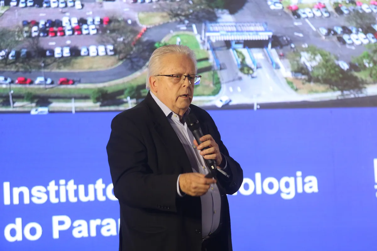 Celso Kloss, diretor do Tecpar, foi um dos painelistas do Encontros Folha