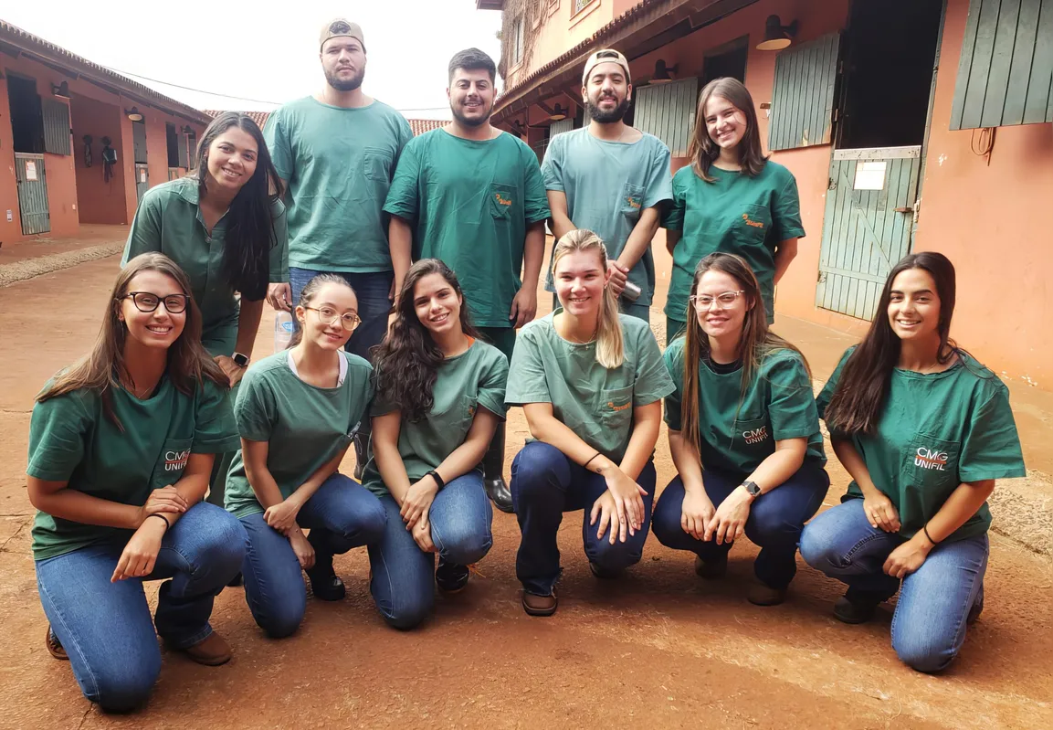 Imagem ilustrativa da imagem Comemoração dos engenheiros pelos 60 anos de formatura na UFPR