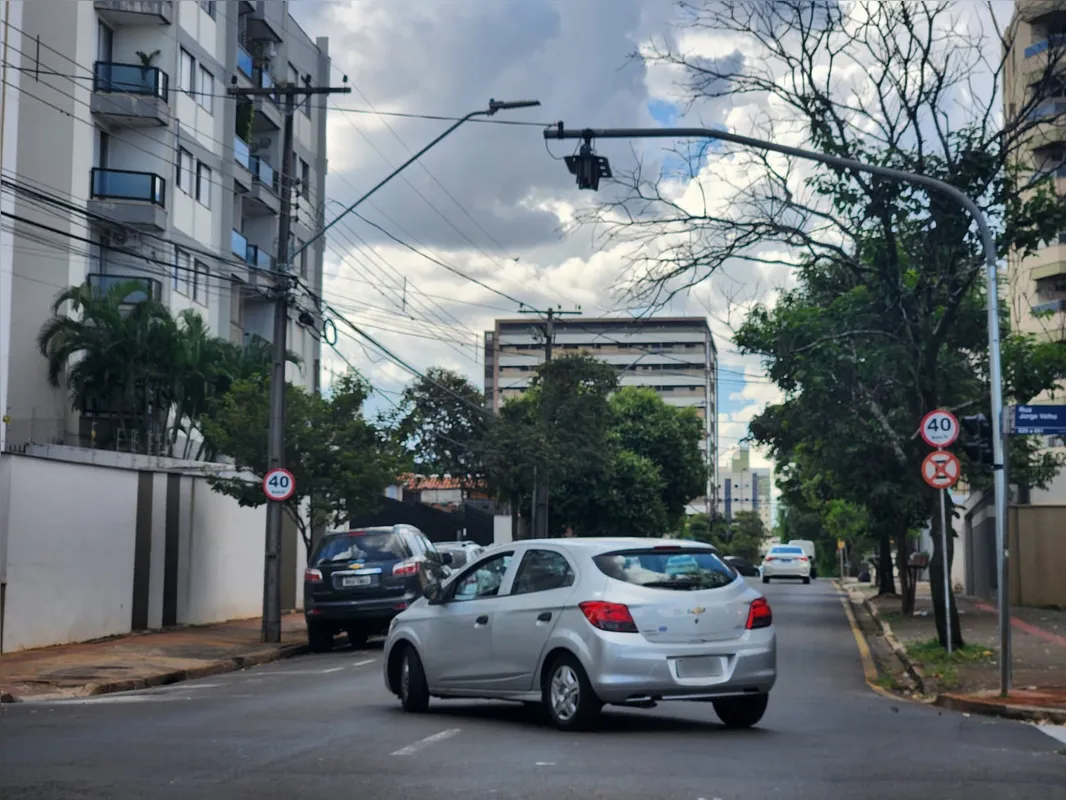 Imagem ilustrativa da imagem Cruzamento da Jorge Velho com Mato Grosso ganha semáforos