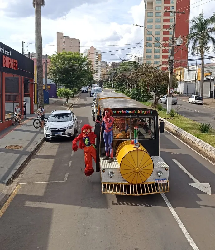 Carreata percorreu, no sábado à tarde, avenidas e ruas de Londrina