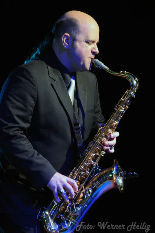 O saxofonista Derico
