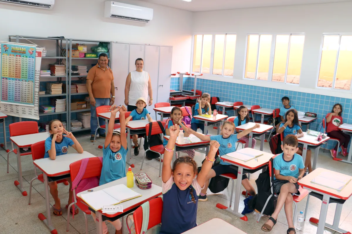 De acordo com a Secretaria de Educação de Londrina, as 88 escolas de ensino Fundamental, 33 CMEIs e 63 CEIs terão a rotina regularizada