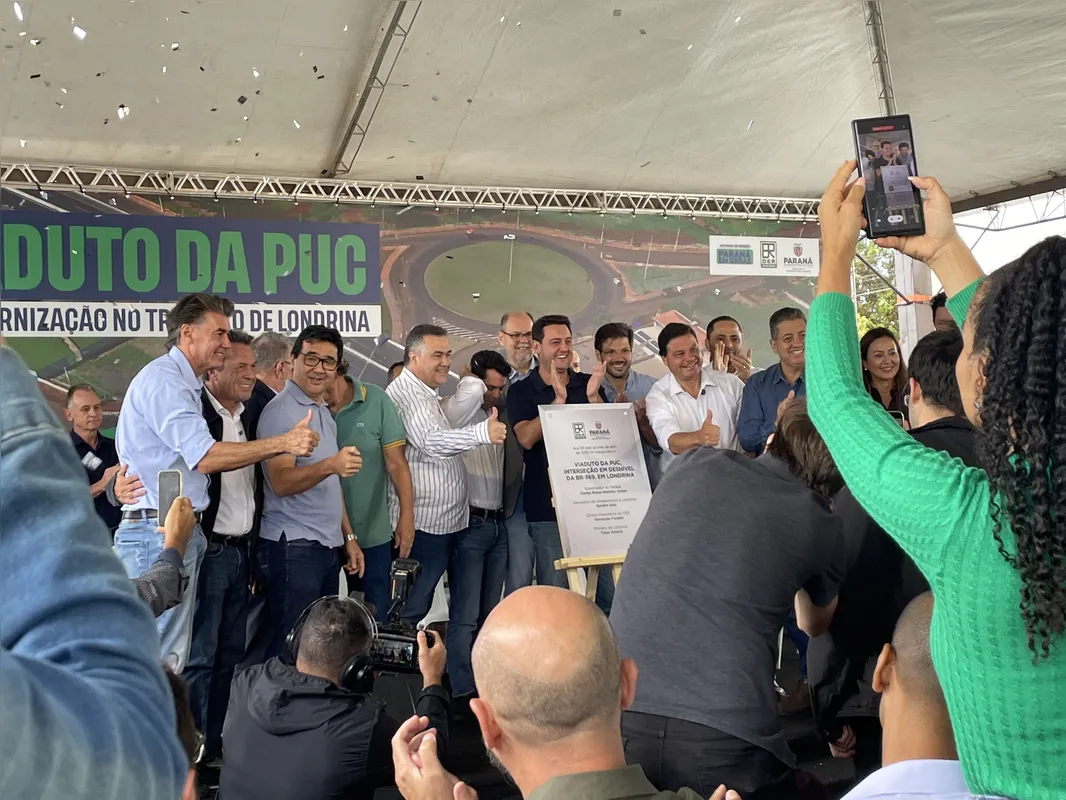 A inauguração oficial do Viaduto da PUC aconteceu, em Londrina, na manhã de sábado (5)
