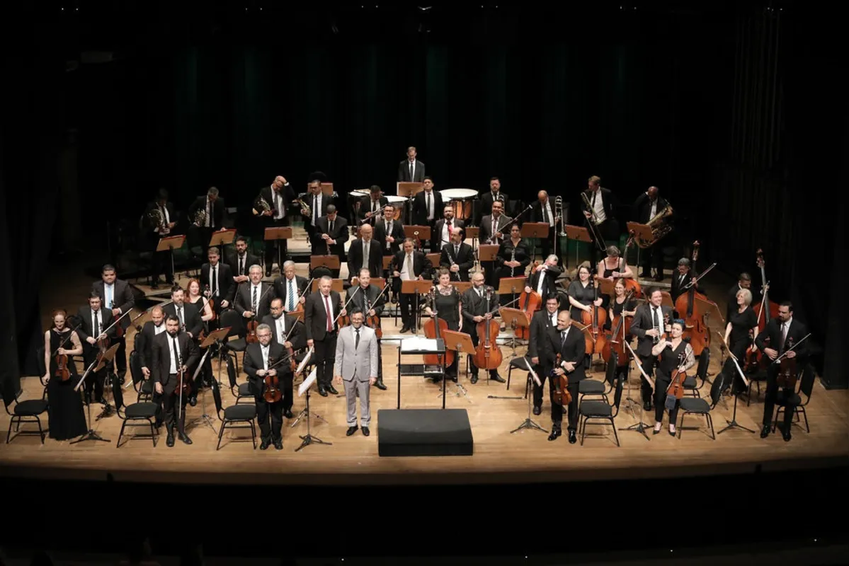A Osuel faz a abertura solene do Festival de Música sob a regência do maestro Rossini Parucci