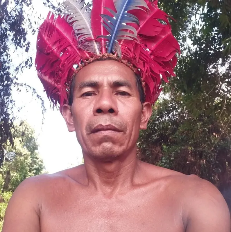 Bernardo Diegro, cacique da aldeia Yvyju Avary e pai de Everton