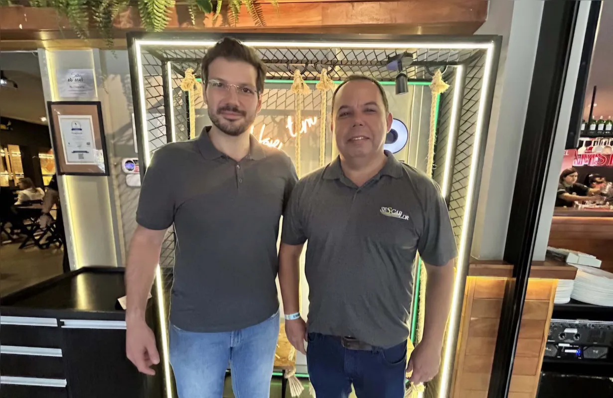 O prefeito de Londrina, Tiago Amaral e o presidente do SESCAP-LDR