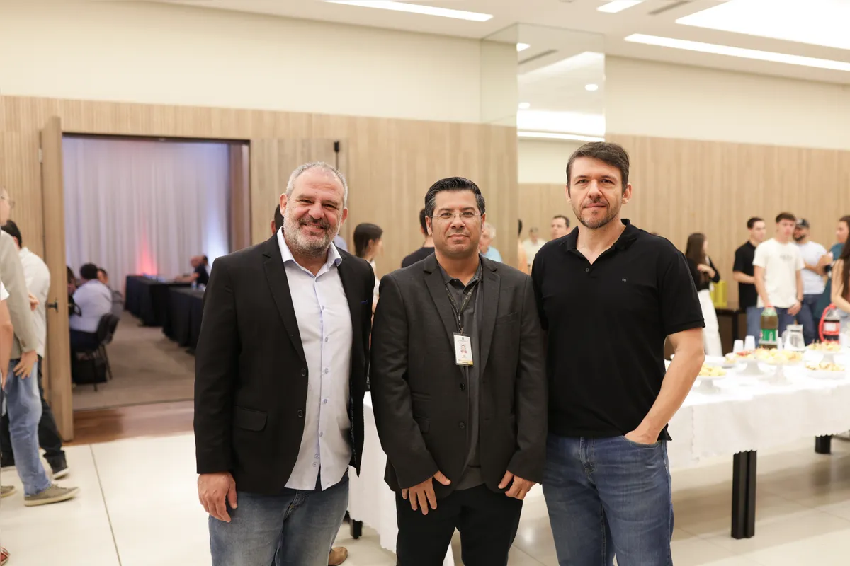 Marco Antônio Ferreira, Ali Ashtiani e Alessandro Botelho Bovo