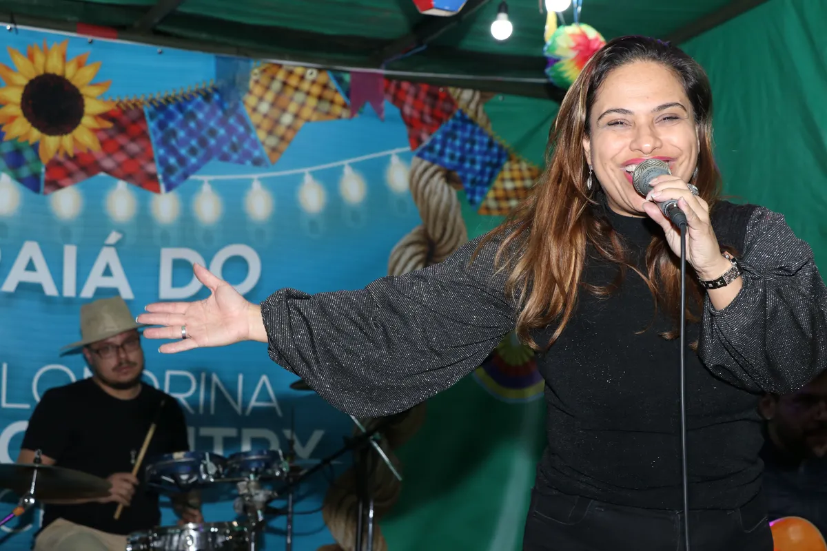 A cantora Simone Porto
