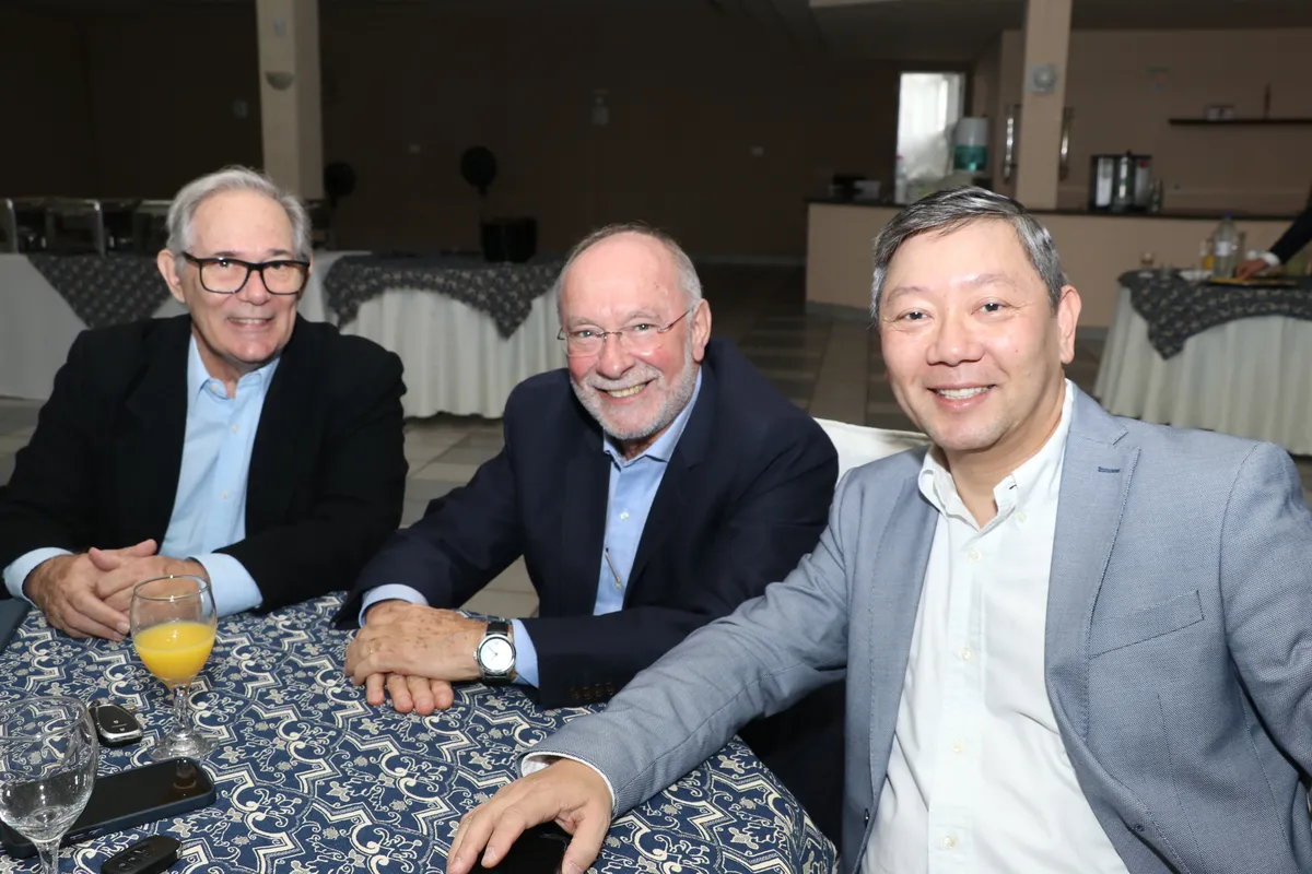 Antonio Francisco Magnanne, Wilson Basseto e Alexandre Fujita