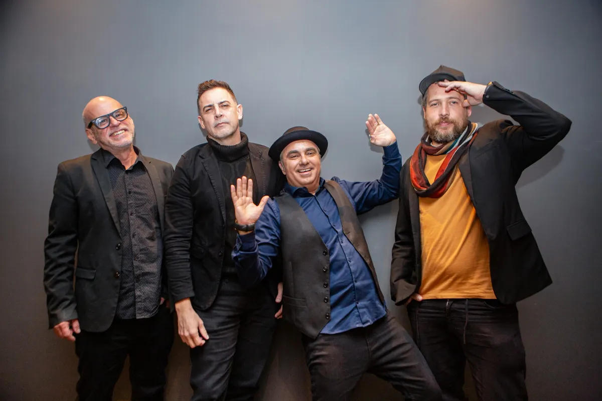 O Kiko Jozzolino Quartet abre a noite de shows no Empório Guimarães