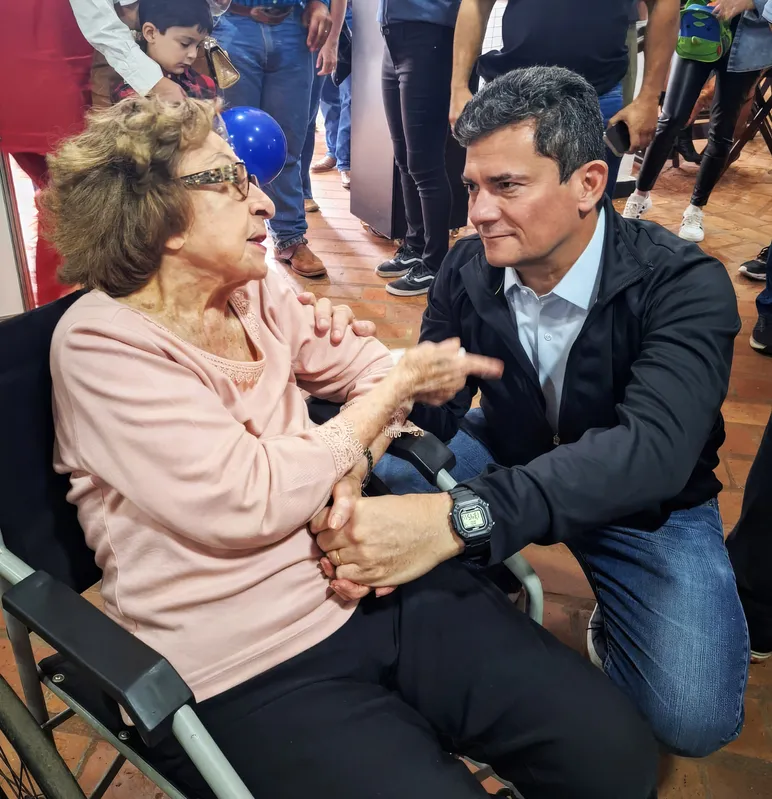 Imagem ilustrativa da imagem Frederico e Mariani ficaram noivos