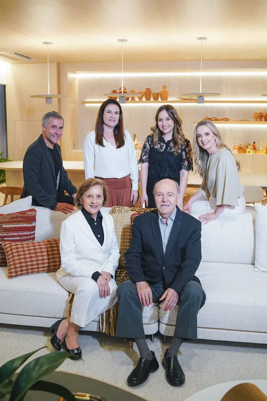 Leda e Antonio Galindo com os filhos Fernão, Ticiana, Ana Paula e Larissa