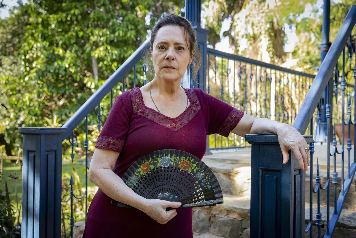 Elizabeth Savala também está de volta como Cunegundes, papel que marcou sua carreira