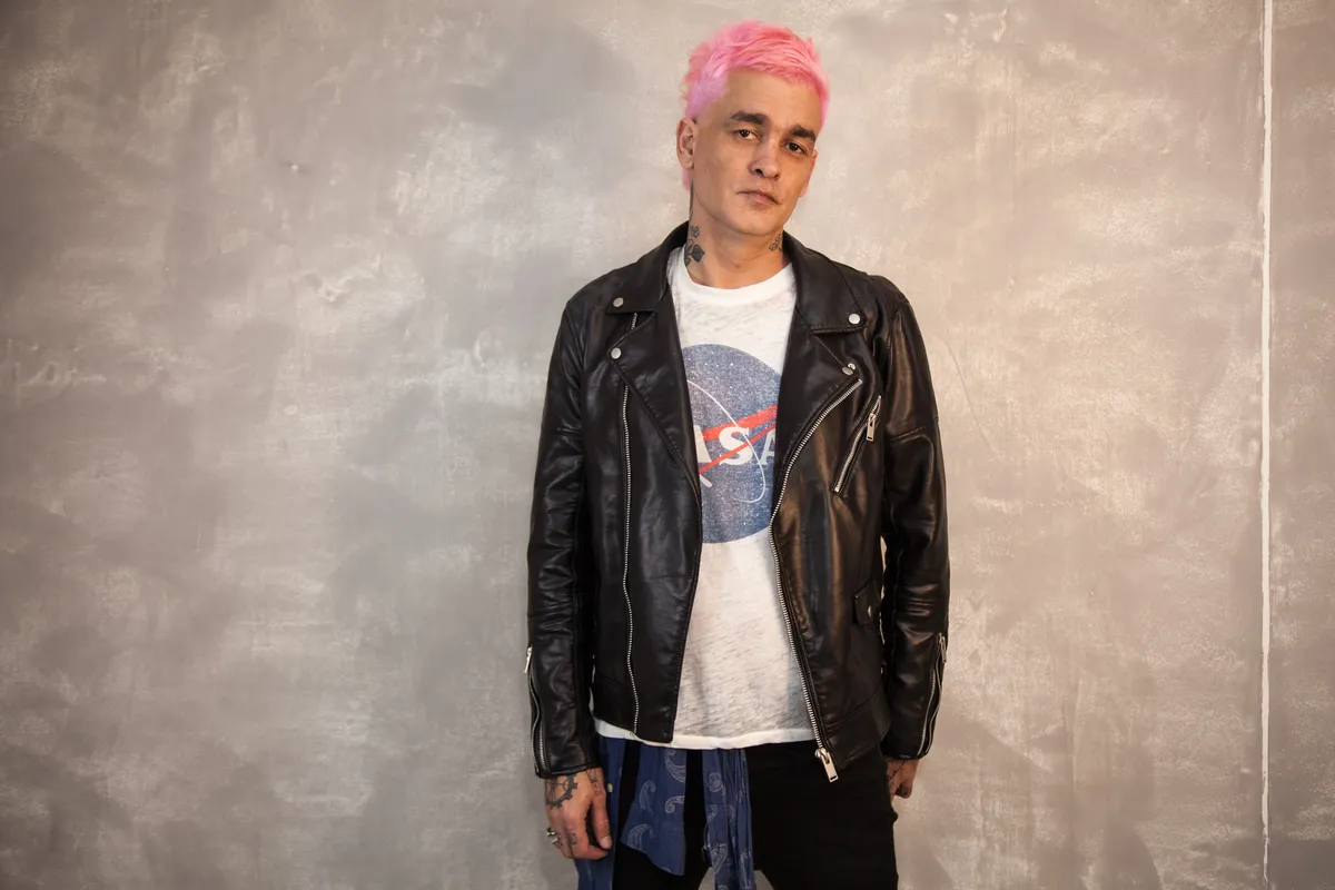 Esteban Tavares: multinstrumentista gaúcho se apresenta no Vitrola Bar na quinta-feira (18)
