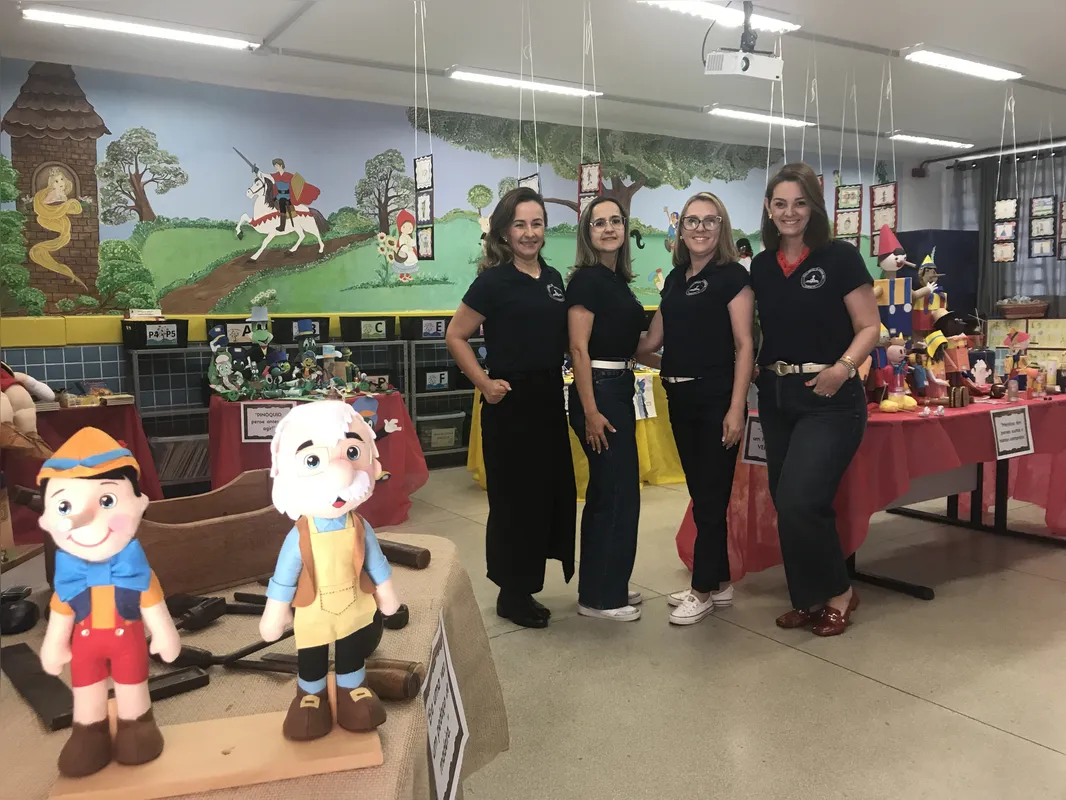 Daniele Montanucci, Luciana Ktuliski , Thalita Guilherme e Lizandra Valente: coordenadoras pedagógicas da Escola Municipal Sônia Parreira Debei